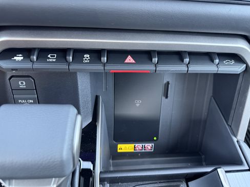 New 2026 Toyota Tundra Platinum AWD/4WD image 13