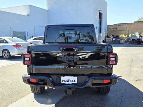 Certified 2023 Jeep Gladiator Overland image 4