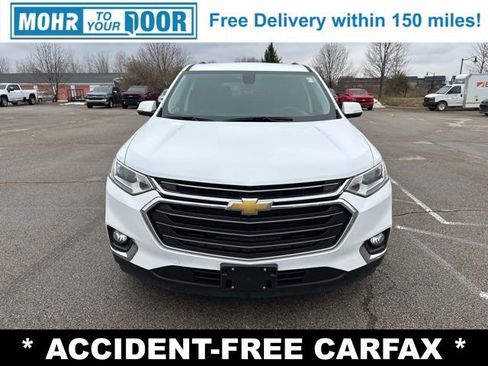Used 2018 Chevrolet Traverse LT image 2