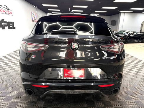 Used 2024 Alfa Romeo Stelvio Veloce AWD/4WD image 12