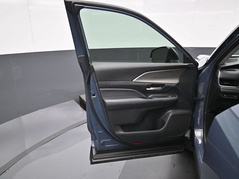 Certified 2024 Toyota Grand Highlander AWD image 11