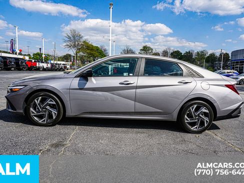 Used 2025 Hyundai Elantra Sport image 10