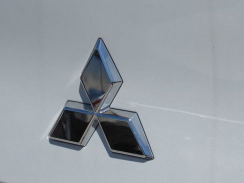 New 2026 Mitsubishi Outlander ES AWD/4WD image 12
