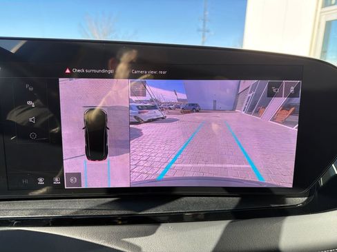 Used 2025 Audi Q6 e-tron Premium Plus w/ Premium Plus image 21