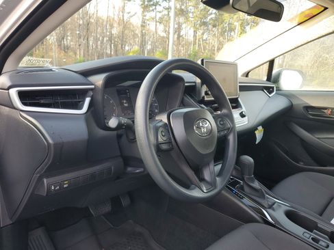 Certified 2025 Toyota Corolla LE image 15