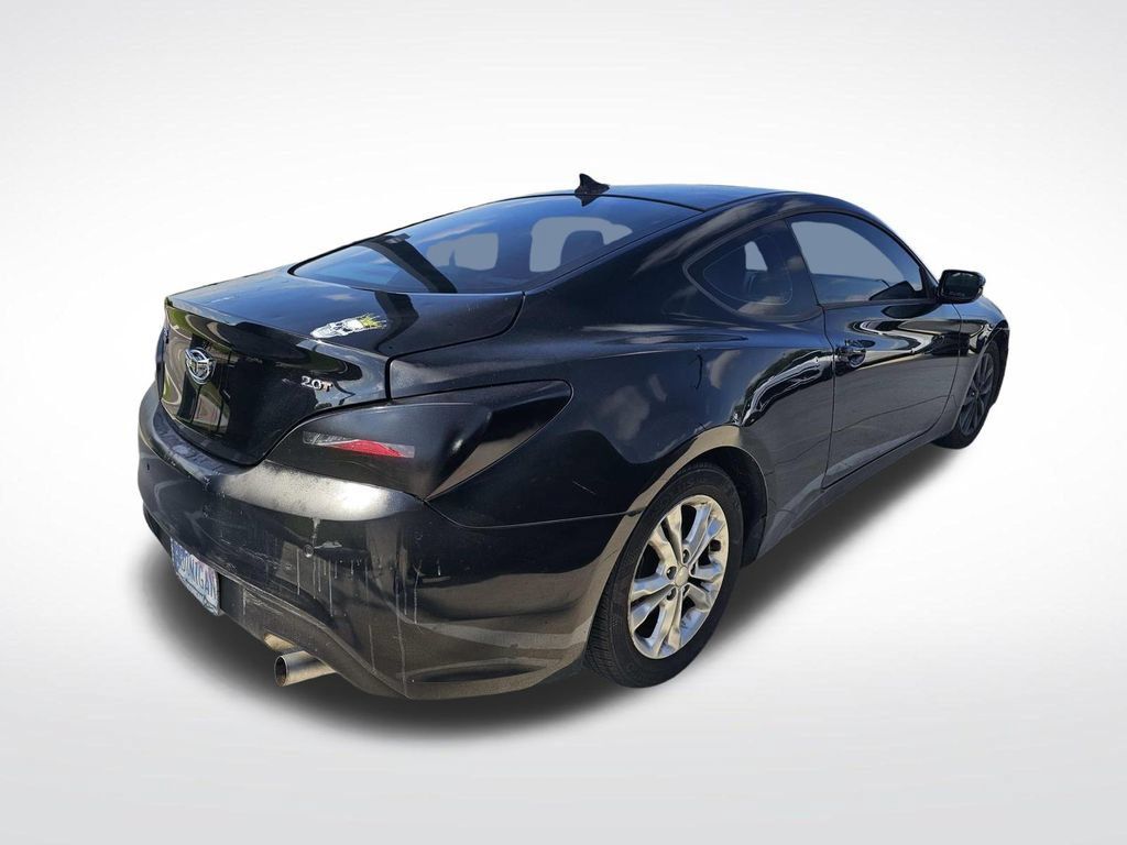 Used 2014 Hyundai Genesis 2.0T RWD image 19