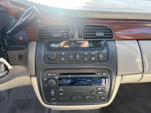 Used 2004 Cadillac De Ville image 16
