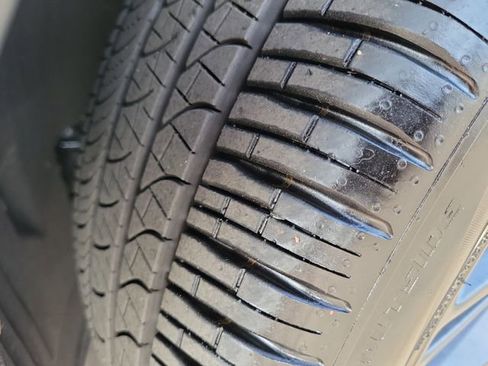 Used 2025 Ford Explorer ST w/ Sun And Sound Package image 26