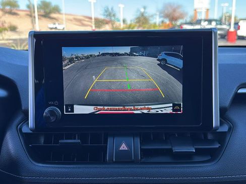 Used 2023 Toyota RAV4 LE image 15