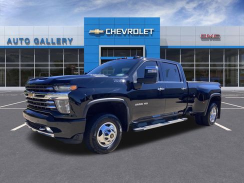 Certified 2020 Chevrolet Silverado 3500 High Country w/ Technology Package AWD/4WD image 1