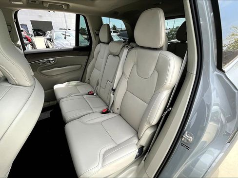 New 2026 Volvo XC90 B6 Ultra w/ Protection Package image 18