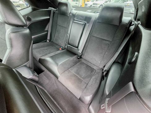 Used 2023 Dodge Challenger R/T w/ Plus Package image 39