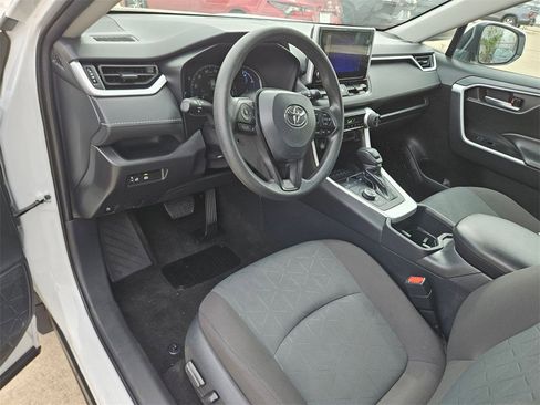 Used 2025 Toyota RAV4 XLE image 13