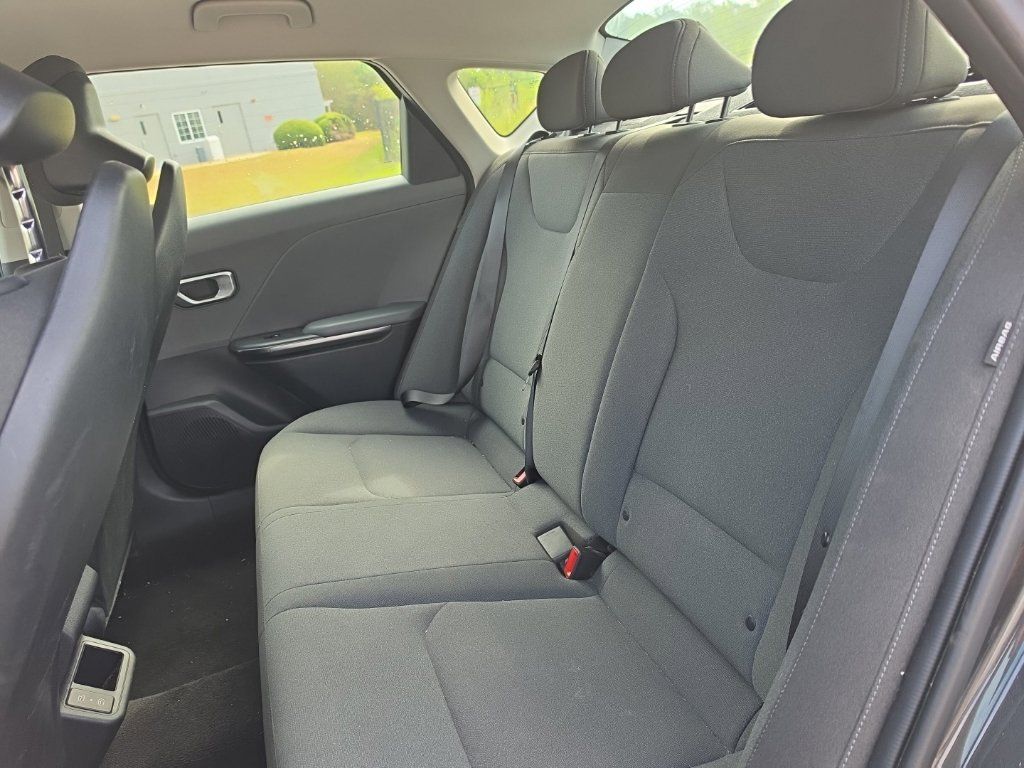 Certified 2025 Kia K4 FWD image 10