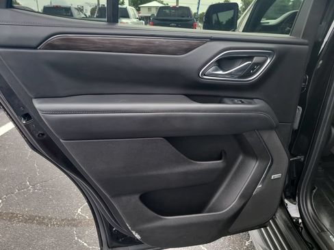 Used 2023 Chevrolet Tahoe LT w/ Luxury Package RWD image 10