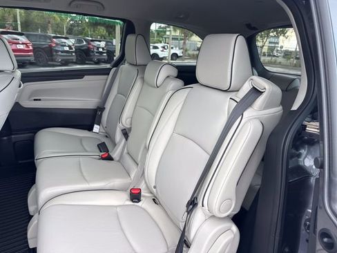 New 2026 Honda Odyssey Touring image 23