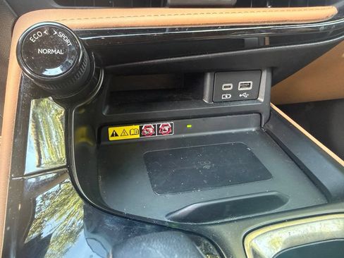 Used 2024 Lexus NX 250 FWD image 28