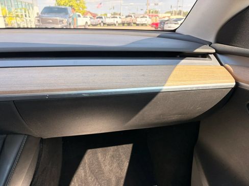 Used 2022 Tesla Model Y Long Range AWD/4WD image 20