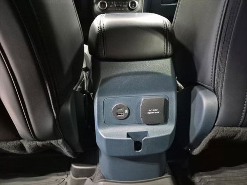 Used 2024 Ford Maverick Lariat w/ Black Appearance Package image 25