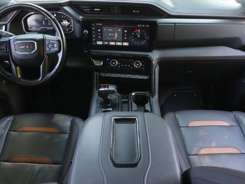 Used 2022 GMC Sierra 1500 AT4 AWD/4WD image 7