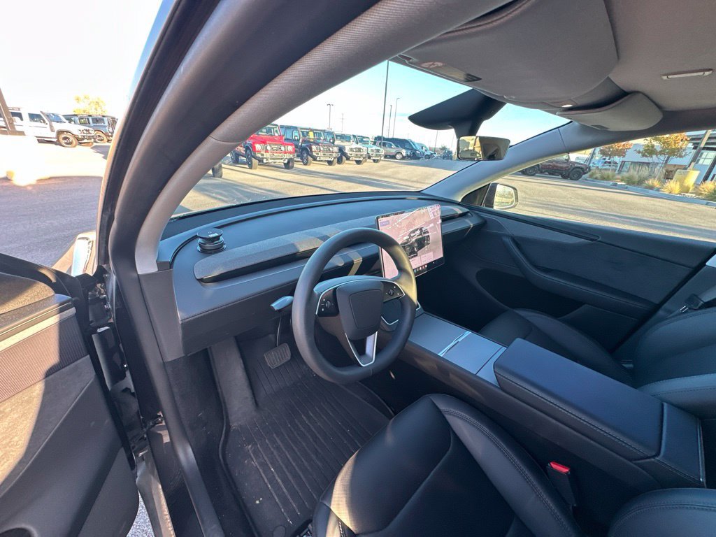 Used 2026 Tesla Model Y Long Range AWD/4WD image 10