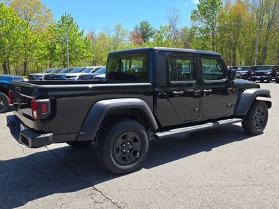 New 2026 Jeep Gladiator Sport