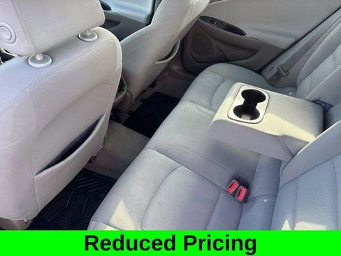 Used 2021 Chevrolet Malibu LT image 32