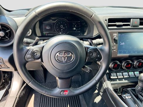Used 2023 Toyota GR86 Premium w/ ALL Weather Mat Package (TMS) RWD image 11
