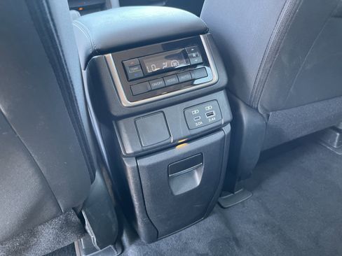 Used 2025 Subaru Ascent Premium AWD/4WD image 29