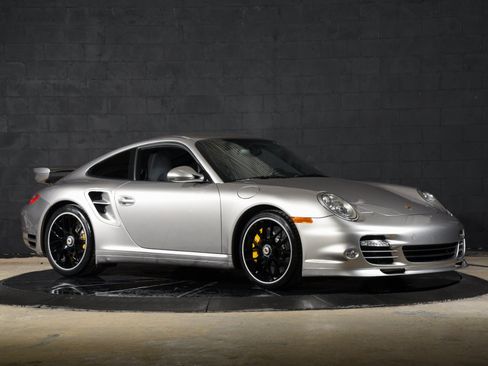 Used 2013 Porsche 911 Turbo S AWD/4WD image 15