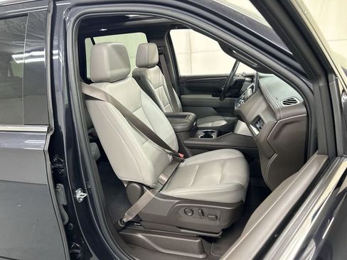 Certified 2022 Chevrolet Tahoe LT w/ Luxury Package AWD/4WD image 24