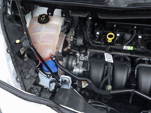 Used 2022 Ford Transit Connect XL FWD image 14
