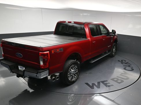 Used 2017 Ford F250 Lariat w/ Lariat Ultimate Package AWD/4WD image 33