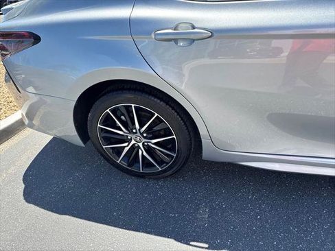 Certified 2021 Toyota Camry SE FWD image 19