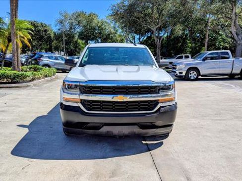Used 2017 Chevrolet Silverado 1500 W/T w/ Trailering Package image 11