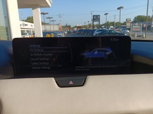 Certified 2025 MAZDA CX-90 Plug-In Hybrid w/ Premium Plus image 27