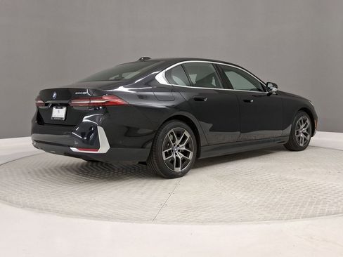 Certified 2024 BMW i5 eDrive40i RWD image 7