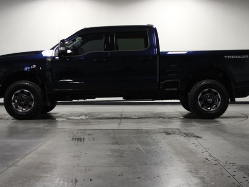 Used 2024 Ford F250 Lariat w/ Lariat Ultimate Package AWD/4WD image 7