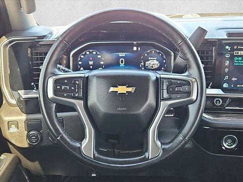 Used 2023 Chevrolet Silverado 1500 LT RWD image 14