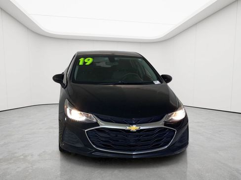 Used 2019 Chevrolet Cruze LT FWD image 45