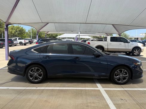 Used 2023 Honda Accord EX image 6