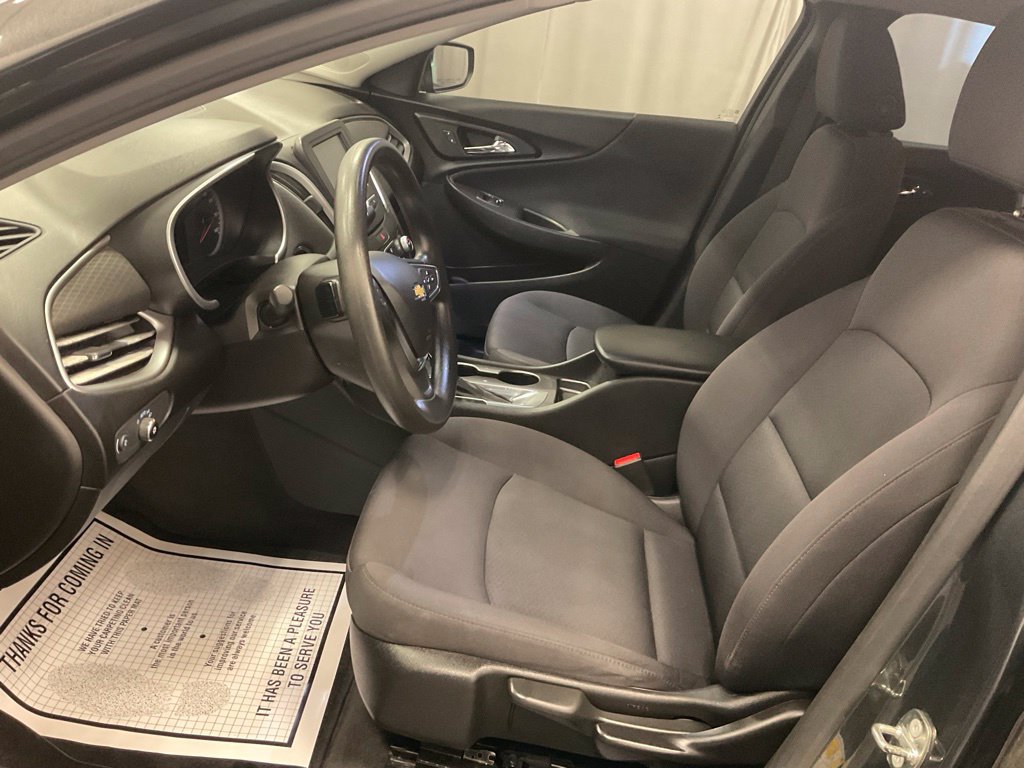 Used 2018 Chevrolet Malibu LS w/ LPO, Convenience Package 2 FWD image 13