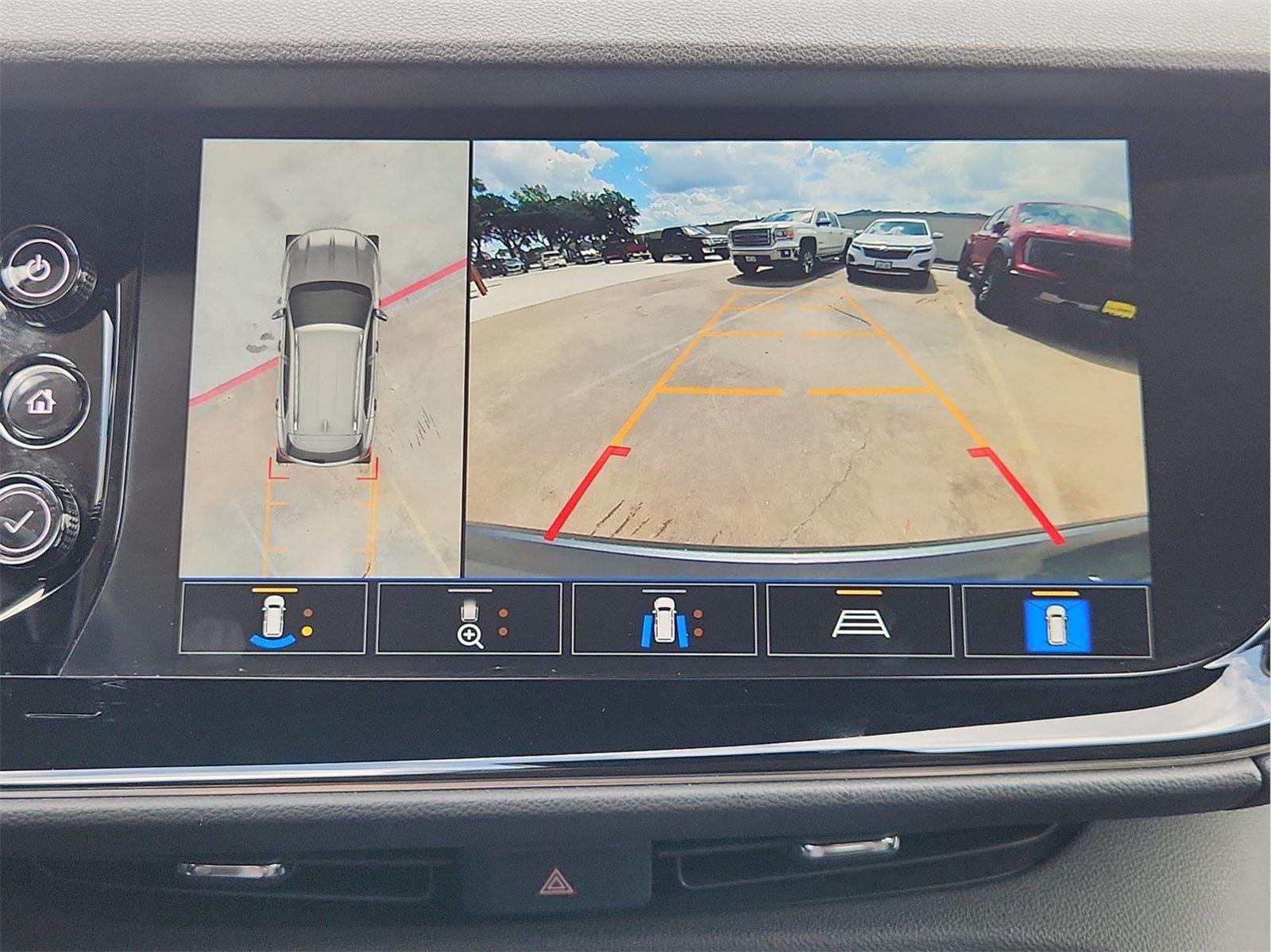 Certified 2022 Buick Envision Avenir w/ Technology Package II FWD image 15