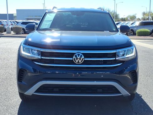 Certified 2023 Volkswagen Atlas SE w/ Black Wheel Package image 2