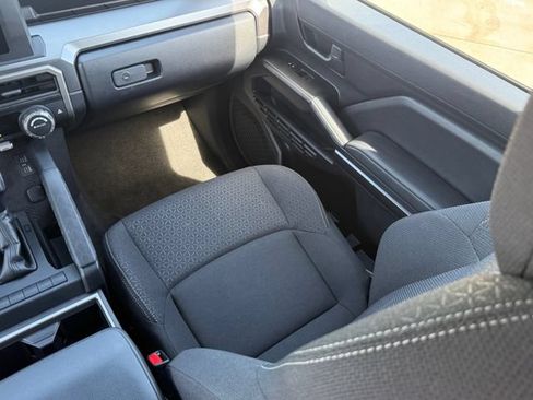 Used 2026 Toyota 4Runner SR5 AWD/4WD image 29