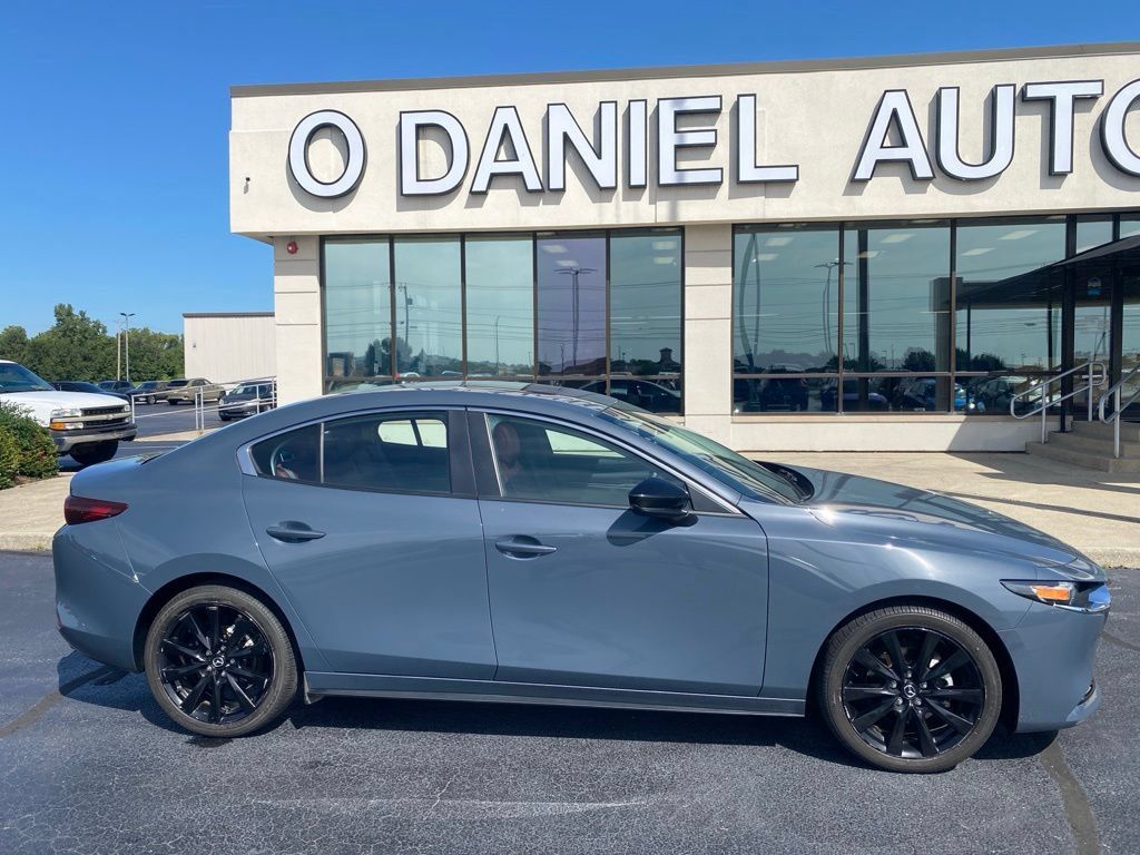 Used 2025 MAZDA MAZDA3 s AWD/4WD image 2
