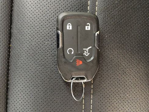 Used 2021 GMC Acadia Denali w/ Denali Technology Package image 32