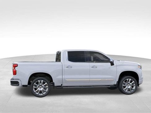 New 2026 Chevrolet Silverado 1500 High Country AWD/4WD image 5