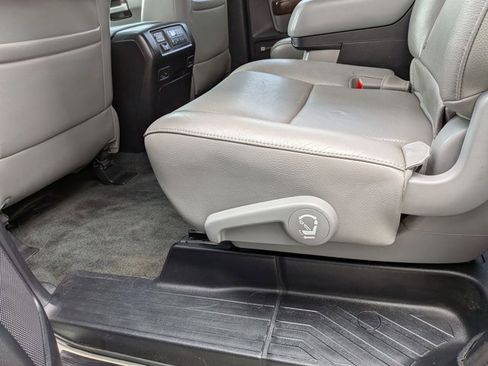 Used 2014 Toyota Sequoia Platinum AWD/4WD image 17