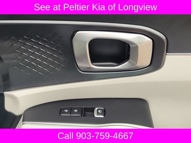 Used 2025 Kia Sorento S FWD image 12